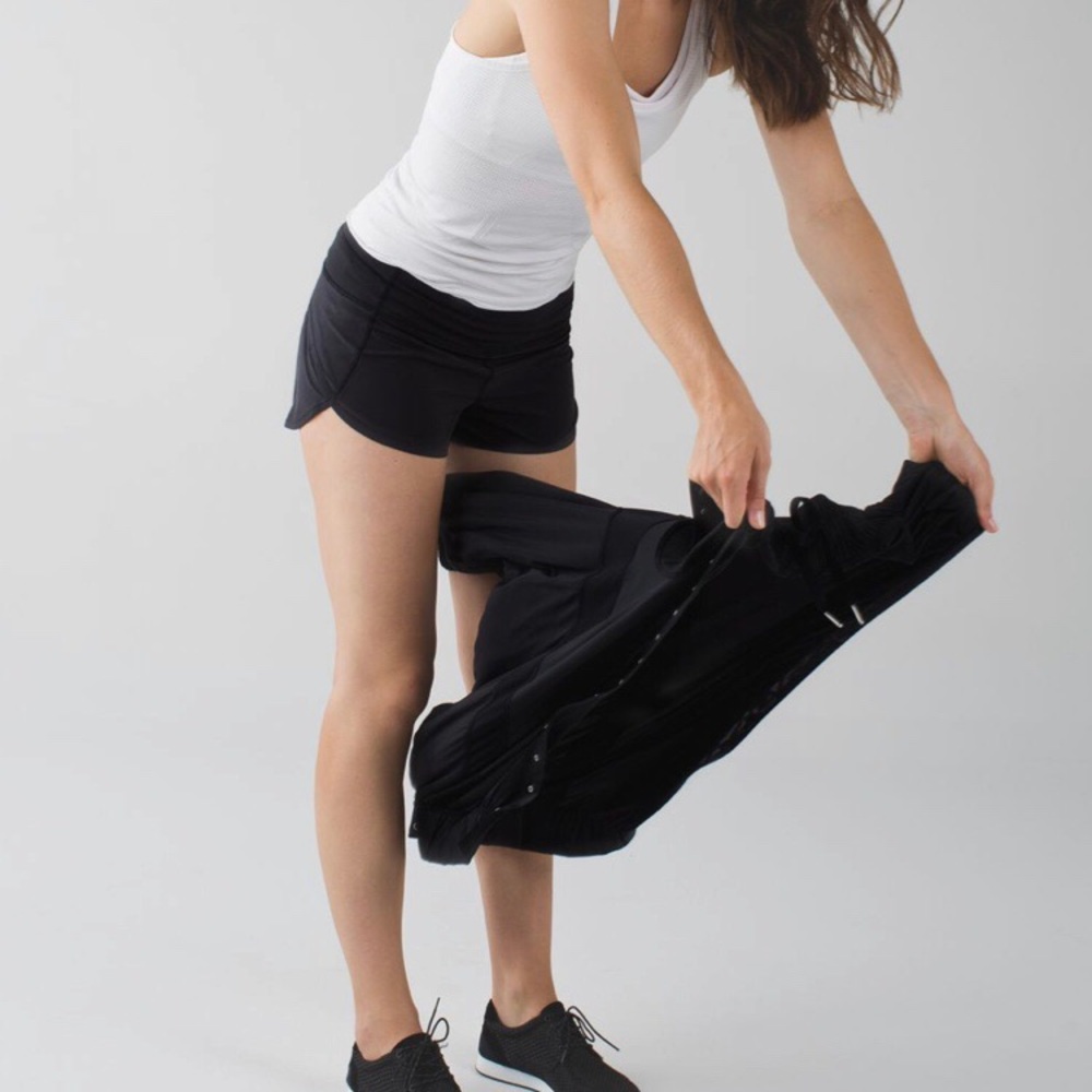 COPY - SOLD NWOT Lululemon pants (size 4)